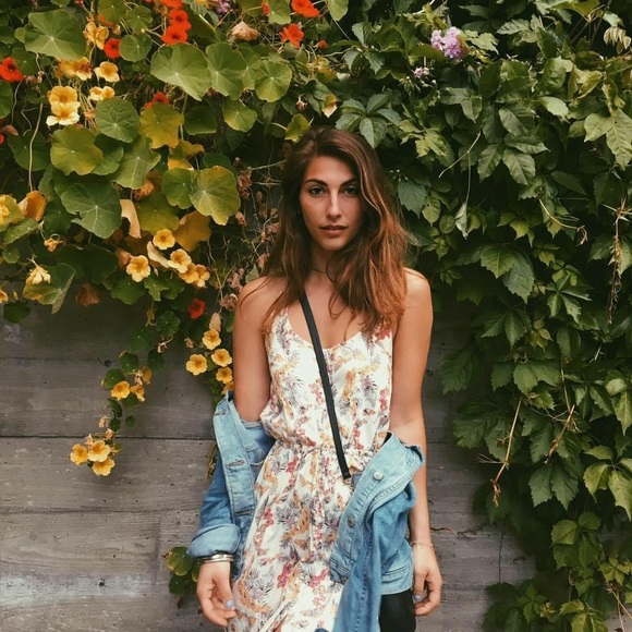 Meet your Posher, Lexi - Picture 2 of 13